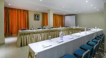Houda Yasmine Hammamet