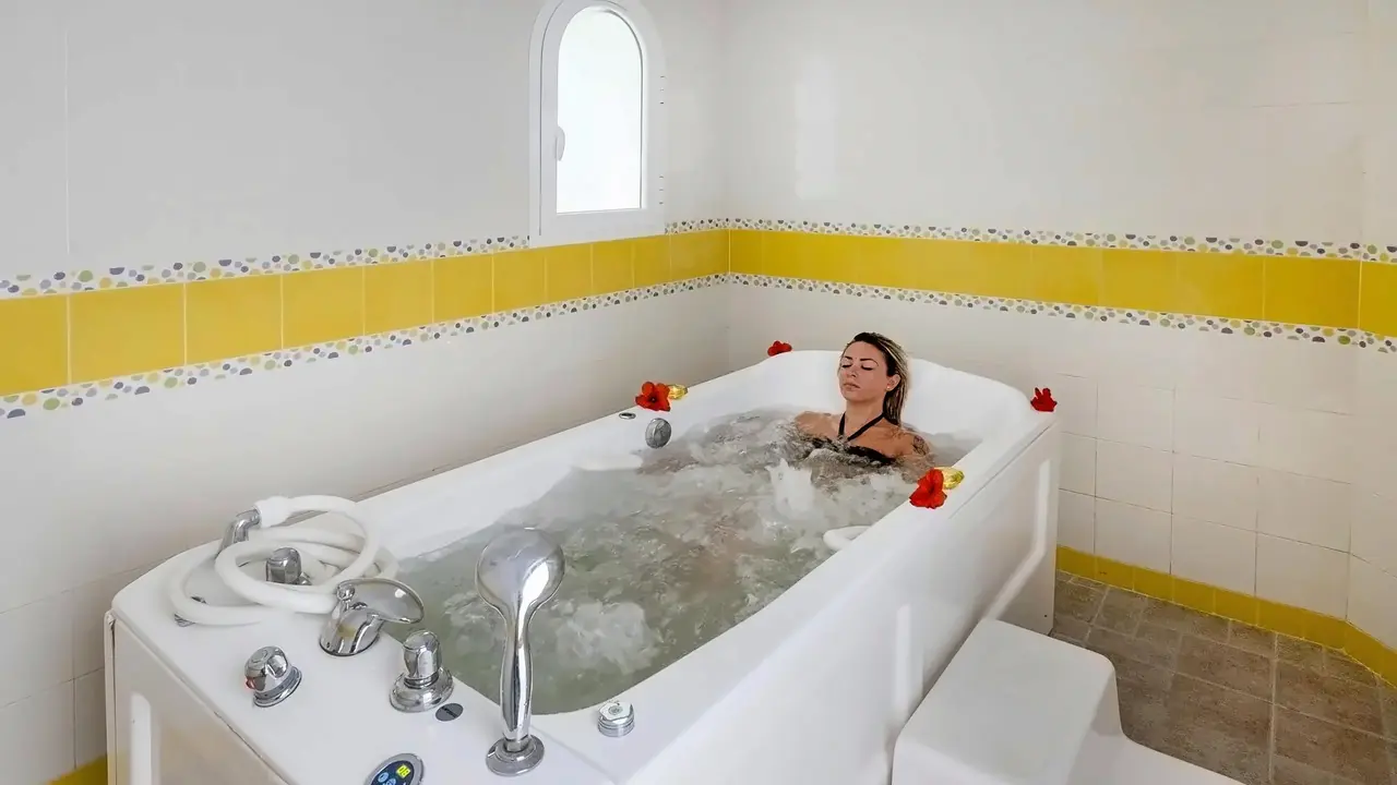 Houda Yasmine Hammamet
