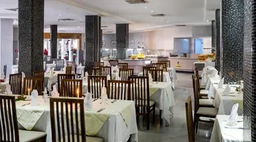 Houda Yasmine Hammamet