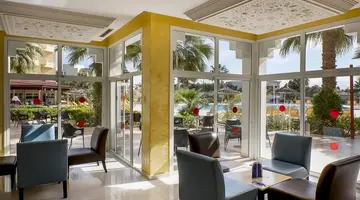 Houda Yasmine Hammamet