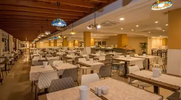 Hovima Santa Maria