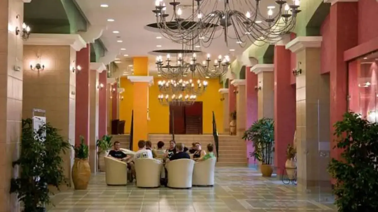 Hrizantema- All Inclusive Hotel
