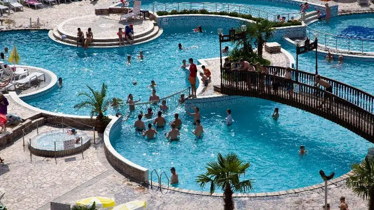 Hrizantema- All Inclusive Hotel