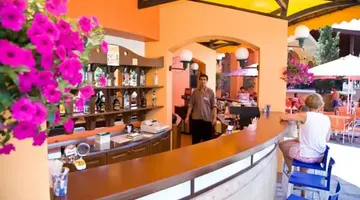 Hrizantema- All Inclusive Hotel