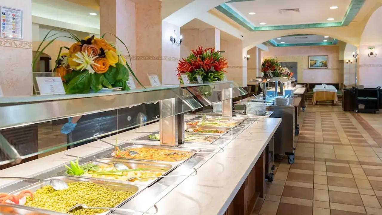 Hrizantema- All Inclusive Hotel