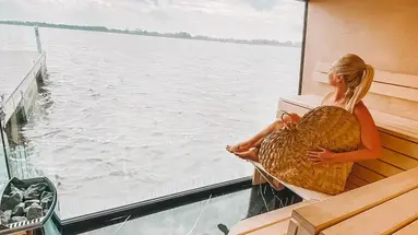 HT Houseboats