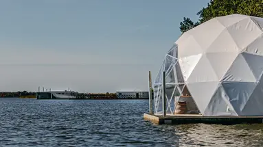 HT Houseboats