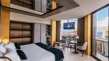 Hugo s Boutique  Hotel