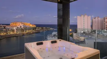 Hugo s Boutique Hotel