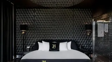 Hugo's Boutique  Hotel