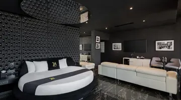 Hugo s Boutique  Hotel
