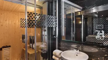 Hugo s Boutique  Hotel