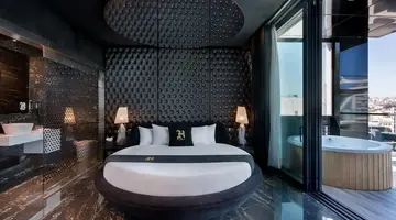 Hugo s Boutique  Hotel