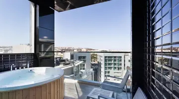 Hugo's Boutique  Hotel