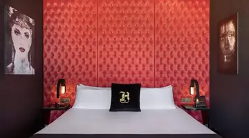 Hugo's Boutique  Hotel