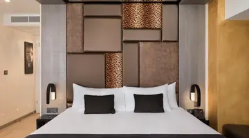 Hugo's Boutique  Hotel