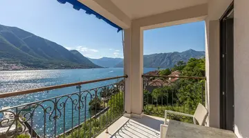 Huma Kotor Bay Hotel and Villas
