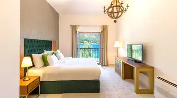 HUMA KOTOR BAY HOTEL & VILLAS