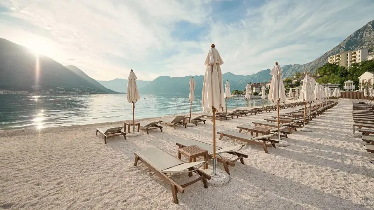 HUMA KOTOR BAY HOTEL & VILLAS