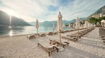 HUMA KOTOR BAY HOTEL & VILLAS