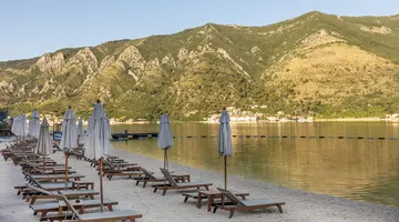 HUMA KOTOR BAY HOTEL & VILLAS