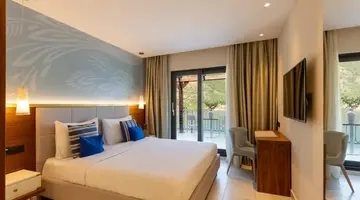 HUMA KOTOR BAY HOTEL & VILLAS