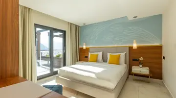 HUMA KOTOR BAY HOTEL & VILLAS