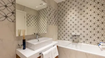 HUMA KOTOR BAY HOTEL & VILLAS