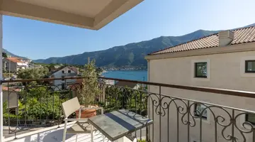 HUMA KOTOR BAY HOTEL & VILLAS