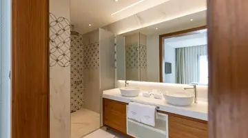 HUMA KOTOR BAY HOTEL & VILLAS
