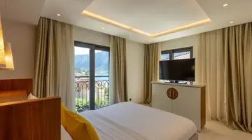HUMA KOTOR BAY HOTEL & VILLAS