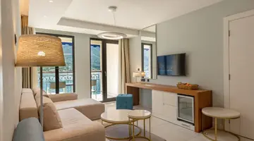 HUMA KOTOR BAY HOTEL & VILLAS