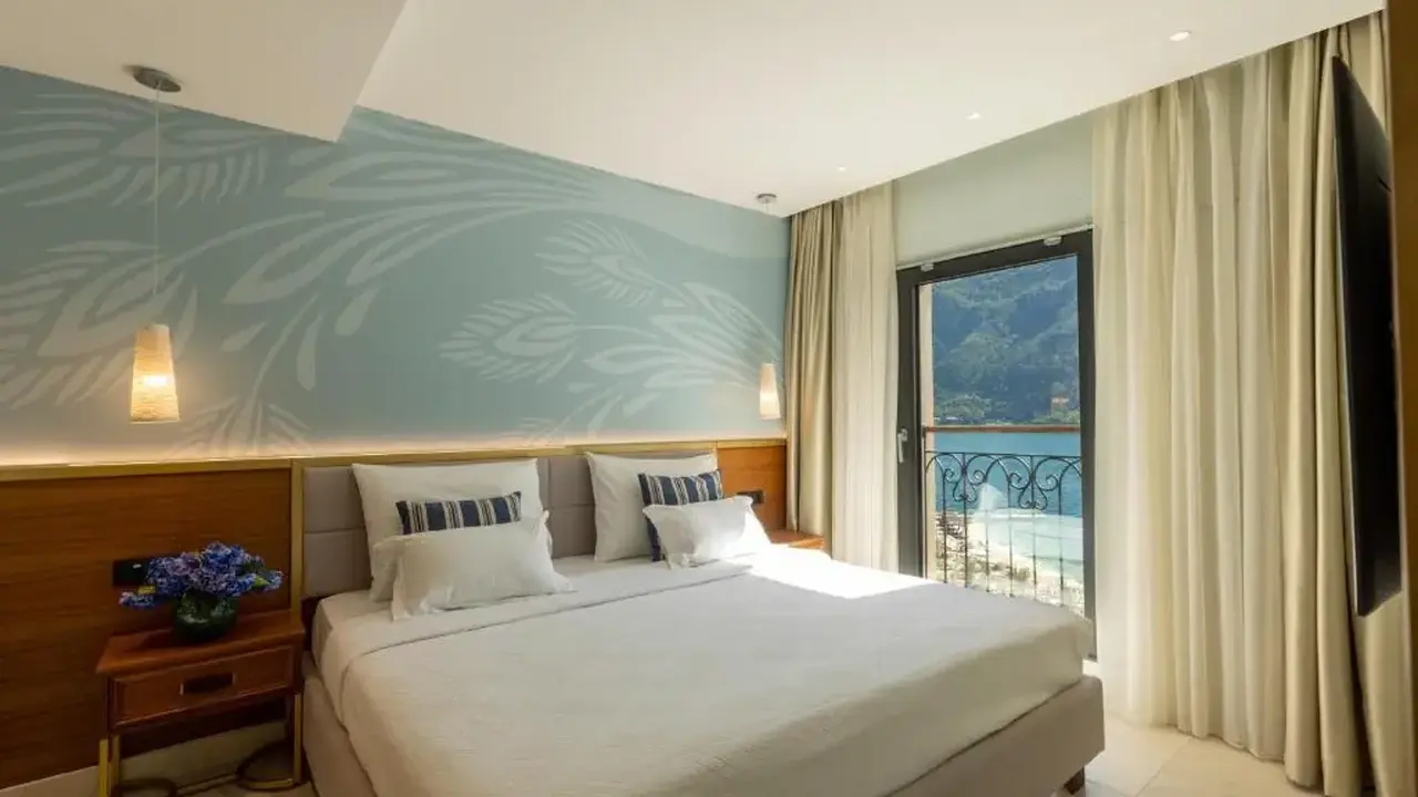 HUMA KOTOR BAY HOTEL & VILLAS