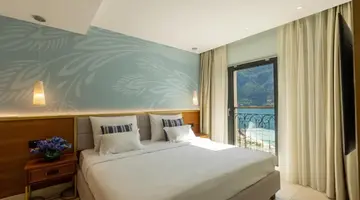 HUMA KOTOR BAY HOTEL & VILLAS