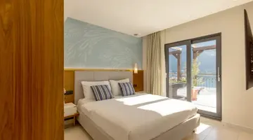 HUMA KOTOR BAY HOTEL & VILLAS