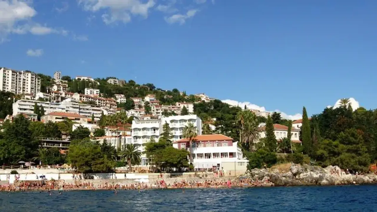 HUNGUEST HOTEL SUN RESORT