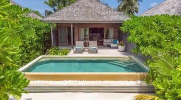 Hurawalhi Island Resort Maldives 5