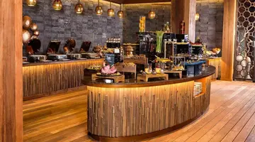 Hurawalhi Island Resort Maldives 5