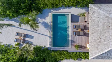 Hurawalhi Island Resort