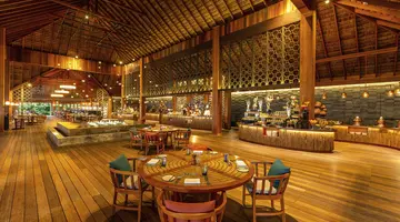 HURAWALHI ISLAND RESORT