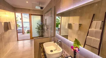Hurawalhi Island Resort