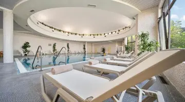 HVD Riviera Beach Hotel