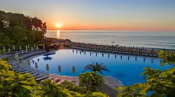 HVD Riviera Beach Hotel