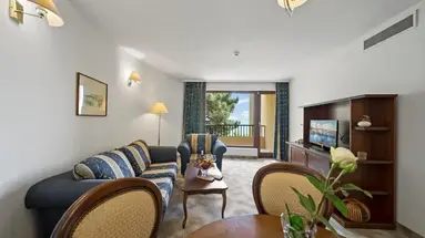 HVD Riviera Beach Hotel
