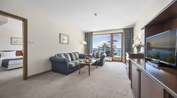 HVD Riviera Beach Hotel