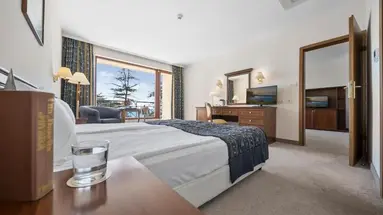 HVD Riviera Beach Hotel
