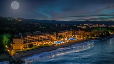 HVD Riviera Beach Hotel