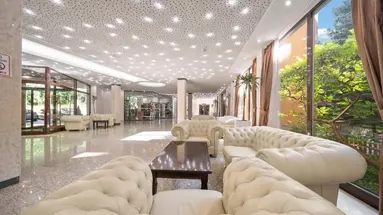 HVD Riviera Beach Hotel