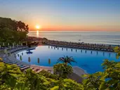 HVD Riviera Beach Hotel