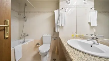 HVD Riviera Beach Hotel